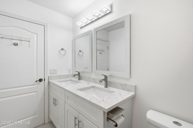 10 Etty Drive, Manchester, NJ 08759