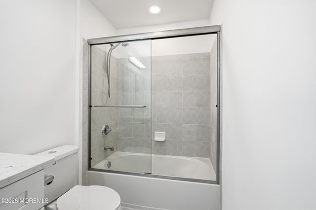 10 Etty Drive, Manchester, NJ 08759