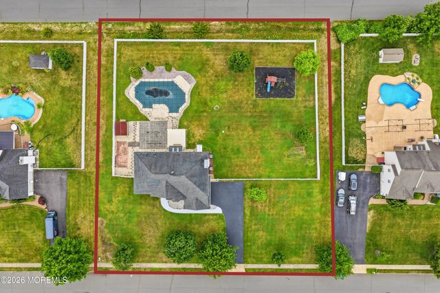 10 Etty Drive, Manchester, NJ 08759