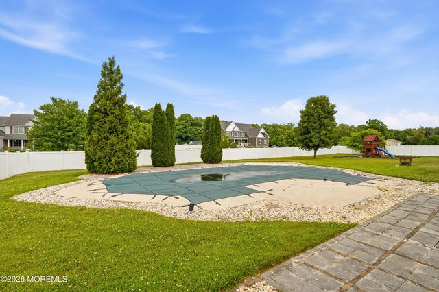 10 Etty Drive, Manchester, NJ 08759
