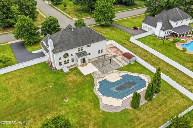 10 Etty Drive, Manchester, NJ 08759