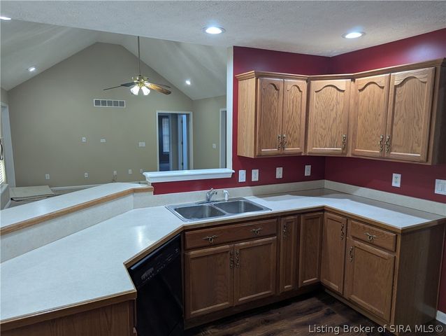 8510 Greenbrier Court, Charlestown, IN 47111