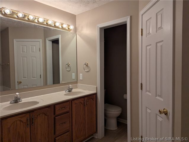 8510 Greenbrier Court, Charlestown, IN 47111