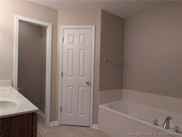 8510 Greenbrier Court, Charlestown, IN 47111