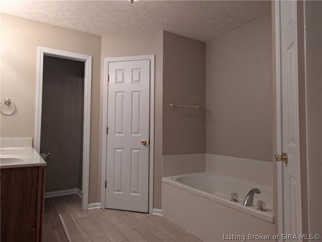 8510 Greenbrier Court, Charlestown, IN 47111
