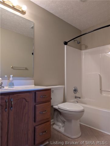 8510 Greenbrier Court, Charlestown, IN 47111