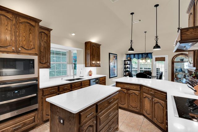 5210 Medallion Court, Midlothian, TX 76065
