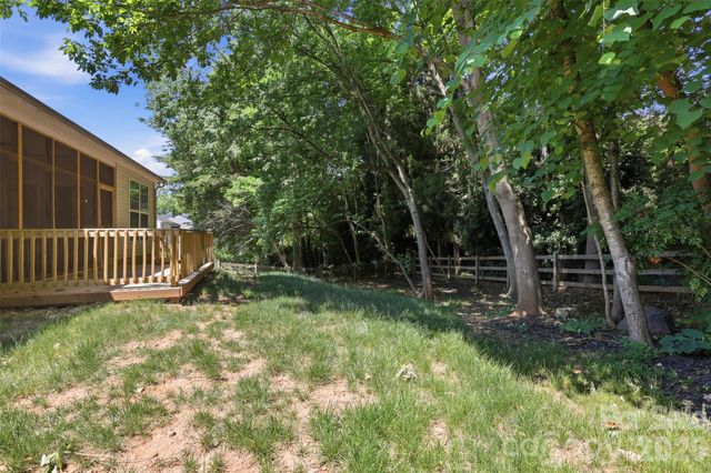 2454 Carmathen Road, Charlotte, NC 28269