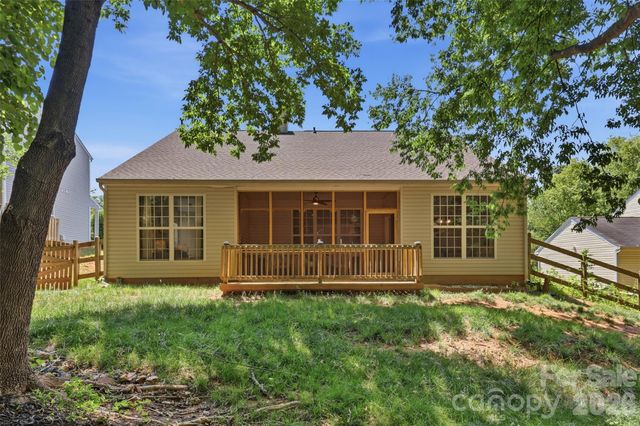 2454 Carmathen Road, Charlotte, NC 28269