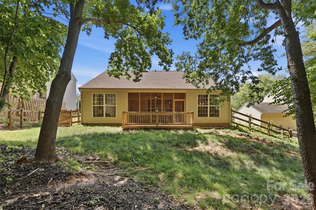 2454 Carmathen Road, Charlotte, NC 28269