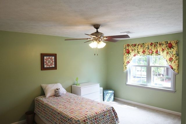 73 Bridle Cross Road 73, Fitchburg, MA 01420