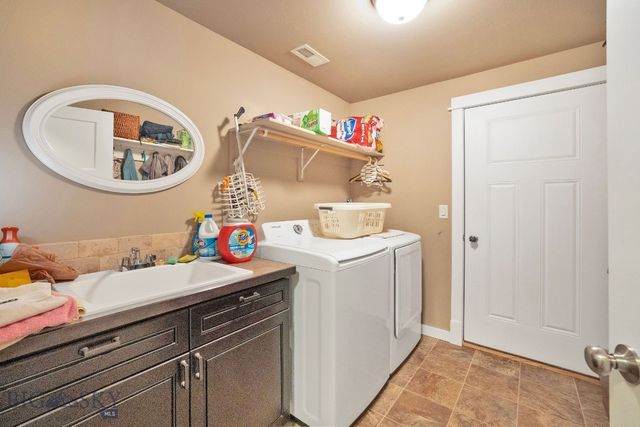 5025 Dragon Fly Street, Bozeman, MT 59718