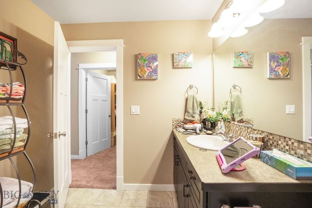 5025 Dragon Fly Street, Bozeman, MT 59718