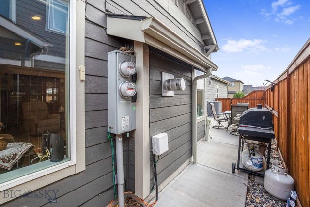 5025 Dragon Fly Street, Bozeman, MT 59718