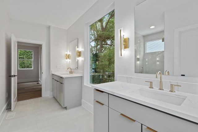 1186B Francis NW Street, Atlanta, GA 30318