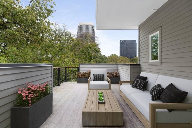 1186B Francis NW Street, Atlanta, GA 30318