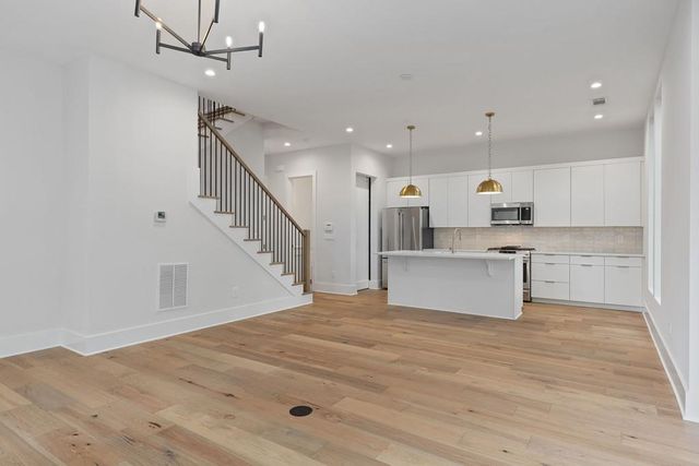1186B Francis NW Street, Atlanta, GA 30318