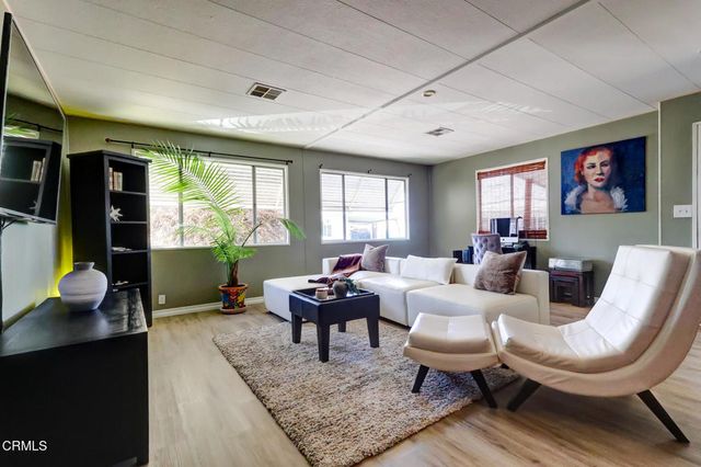 4388 Central Avenue 37, Camarillo, CA 93010