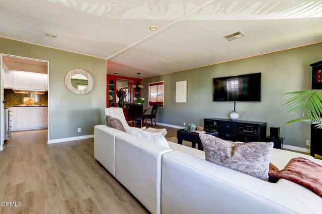 4388 Central Avenue 37, Camarillo, CA 93010