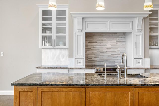 1017 S Quinlan Park RD, Austin, TX 78732