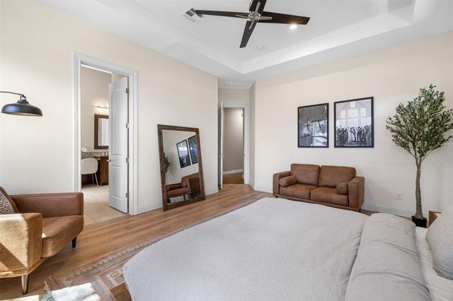 1017 S Quinlan Park RD, Austin, TX 78732