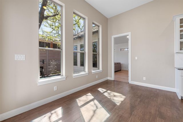 1017 S Quinlan Park RD, Austin, TX 78732