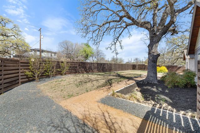 1017 S Quinlan Park RD, Austin, TX 78732