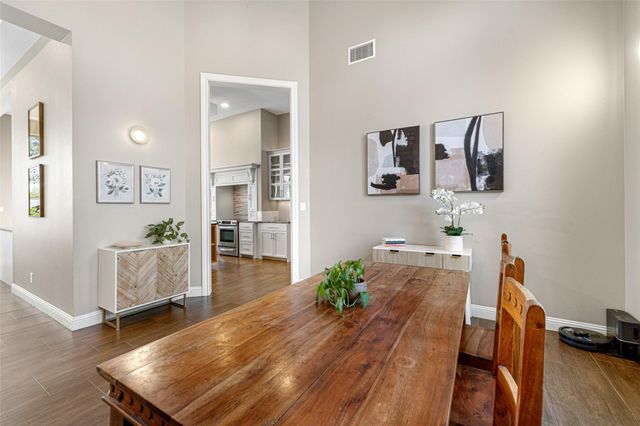 1017 S Quinlan Park RD, Austin, TX 78732