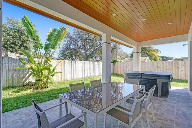 1930 SW 36th Ave, Fort Lauderdale, FL 33312