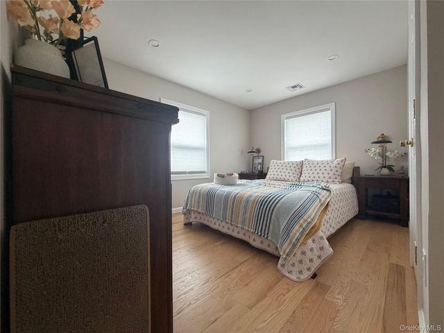 8 Castle Street, East Patchogue, NY 11772