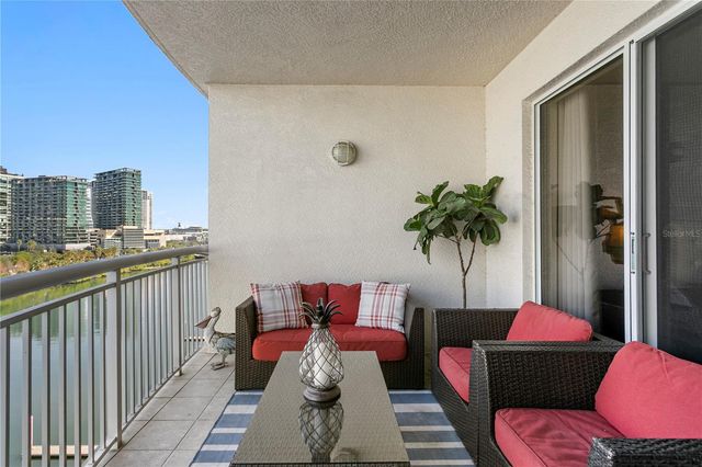 371 CHANNELSIDE WALK WAY 703, Tampa, FL 33602