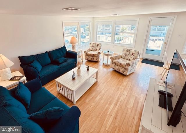 5 E 73RD ST, Harvey Cedars, NJ 08008