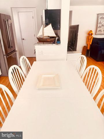 5 E 73RD ST, Harvey Cedars, NJ 08008