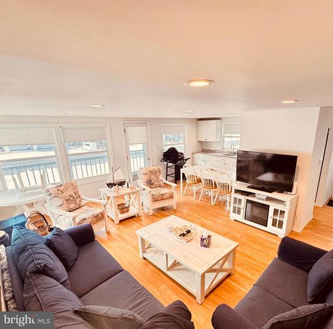 5 E 73RD ST, Harvey Cedars, NJ 08008