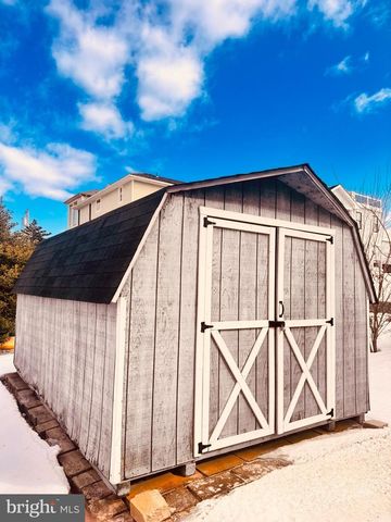 5 E 73RD ST, Harvey Cedars, NJ 08008