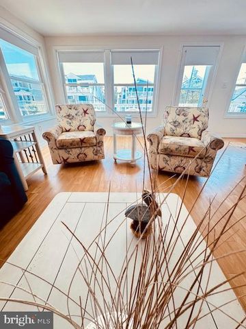 5 E 73RD ST, Harvey Cedars, NJ 08008