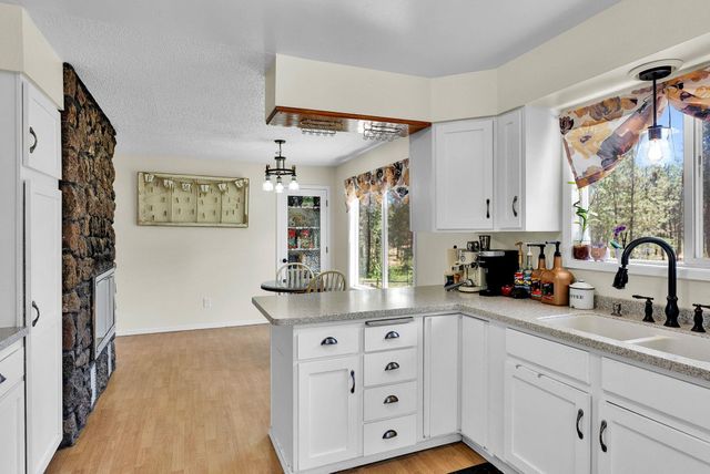 22417 W Malloy Prairie Rd, Cheney, WA 99004