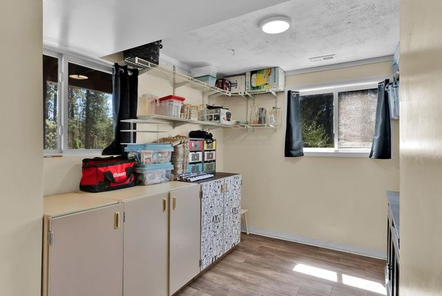 22417 W Malloy Prairie Rd, Cheney, WA 99004