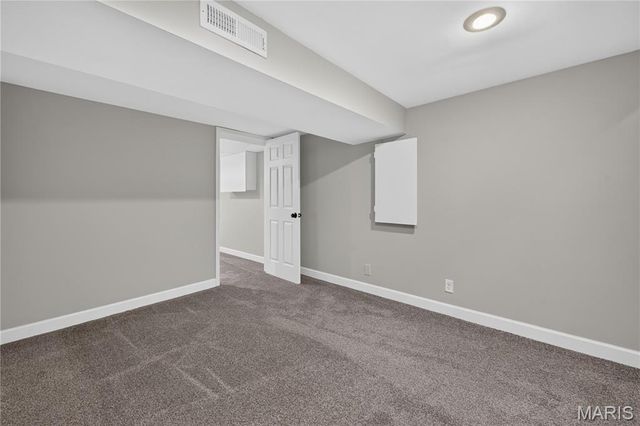 908 Des Peres Drive, St Louis, MO 63131
