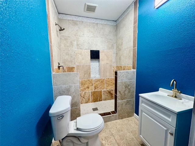 1839 Road 5502, Cleveland, TX 77327