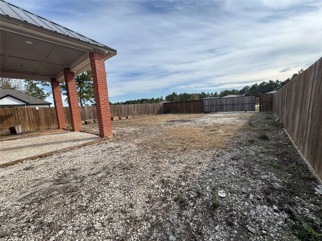 1839 Road 5502, Cleveland, TX 77327