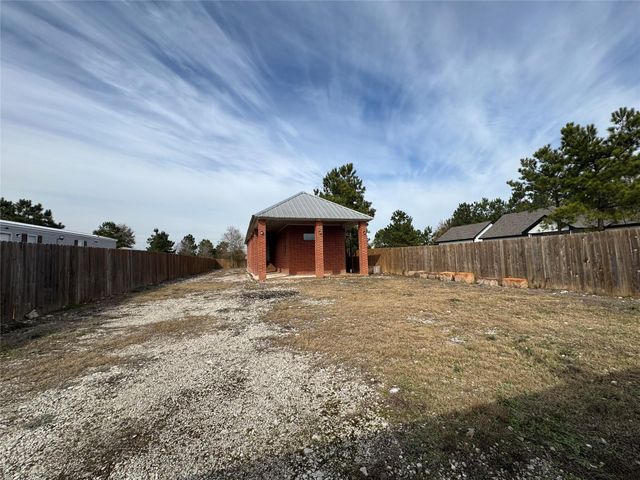 1839 Road 5502, Cleveland, TX 77327