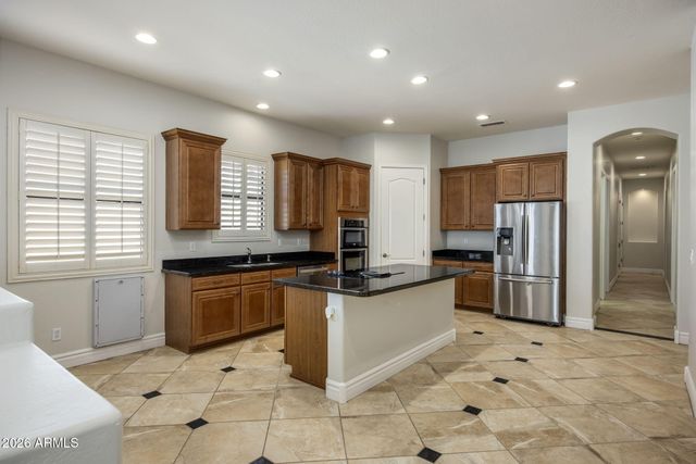 3215 E CONSTANCE Way, Phoenix, AZ 85042