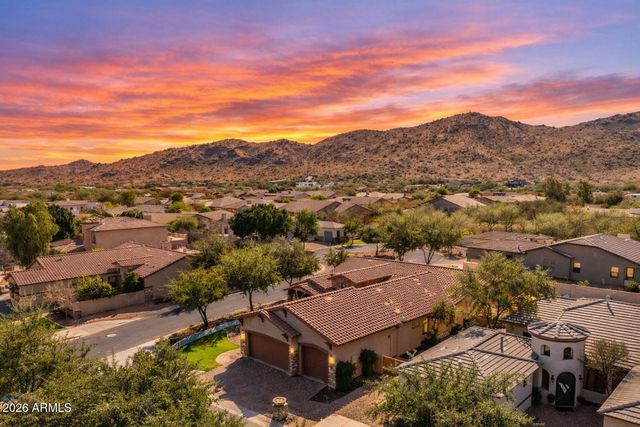 3215 E CONSTANCE Way, Phoenix, AZ 85042