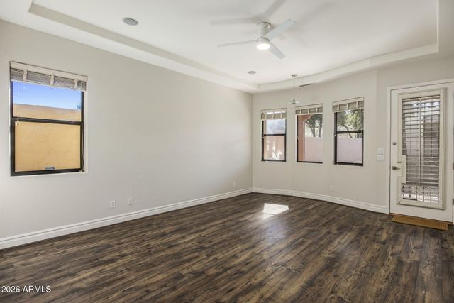 3215 E CONSTANCE Way, Phoenix, AZ 85042