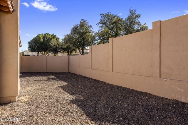 3215 E CONSTANCE Way, Phoenix, AZ 85042