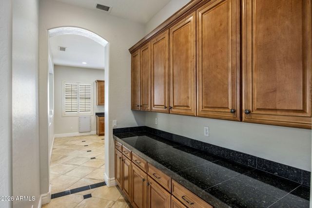 3215 E CONSTANCE Way, Phoenix, AZ 85042