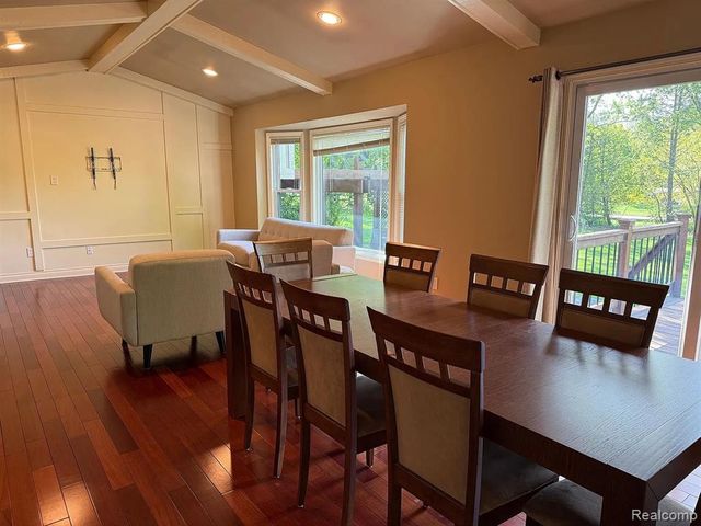 36157 Parklane Circle, Farmington Hills, MI 48335