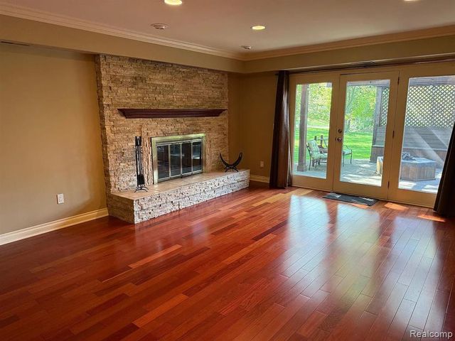 36157 Parklane Circle, Farmington Hills, MI 48335