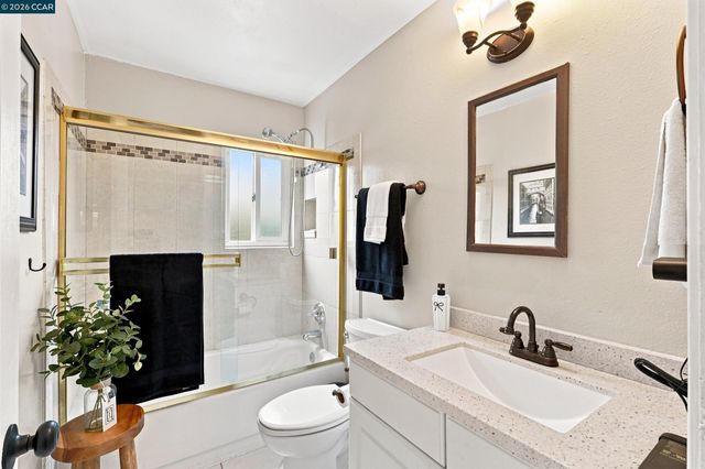 2279 Saint George Dr, Concord, CA 94520